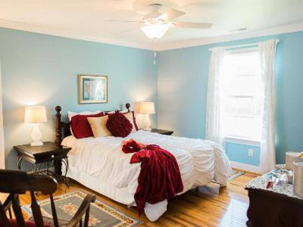 A Mighty Oak B&B Pilot Mountain 部屋 写真
