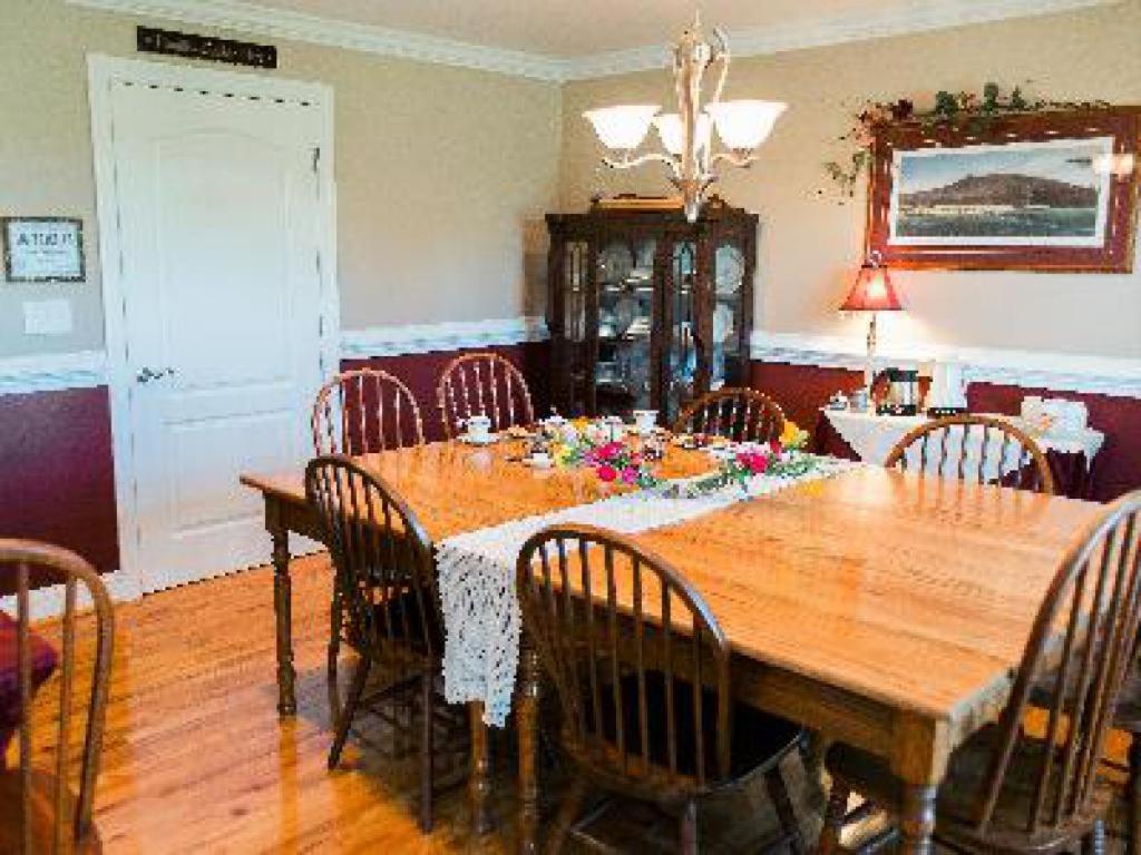 A Mighty Oak B&B Pilot Mountain エクステリア 写真