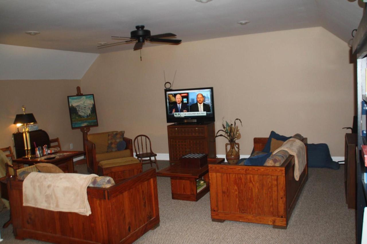 A Mighty Oak B&B Pilot Mountain エクステリア 写真