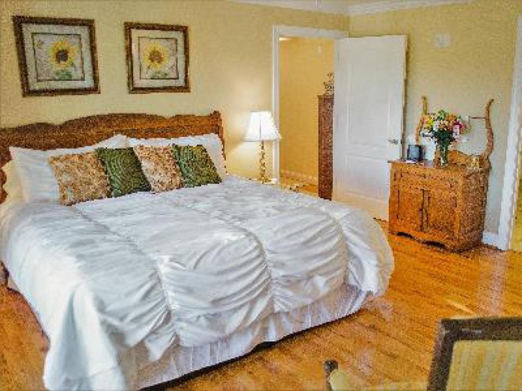 A Mighty Oak B&B Pilot Mountain 部屋 写真